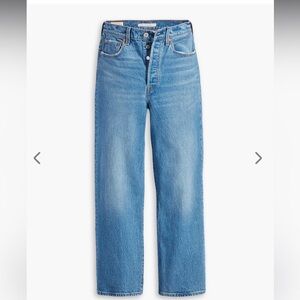 LEVI’S RIBCAGE STRAIGHT ANKLE JEANS